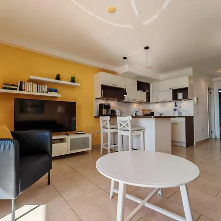 Beautiful Panoramic Sea View Mar Apartment