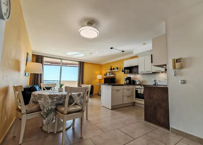 Beautiful Panoramic Sea View Mar 滨海帕尔姆