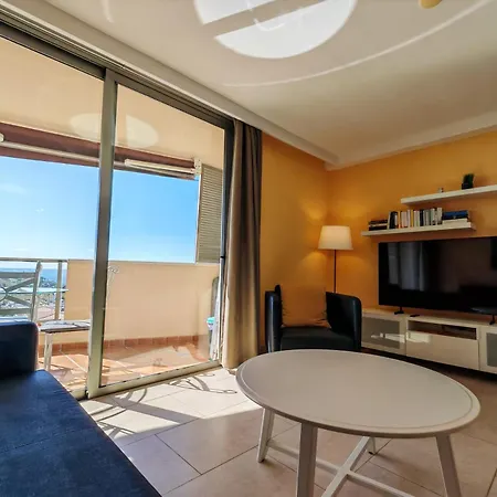 Beautiful Sea View Apartment In Palm Mar